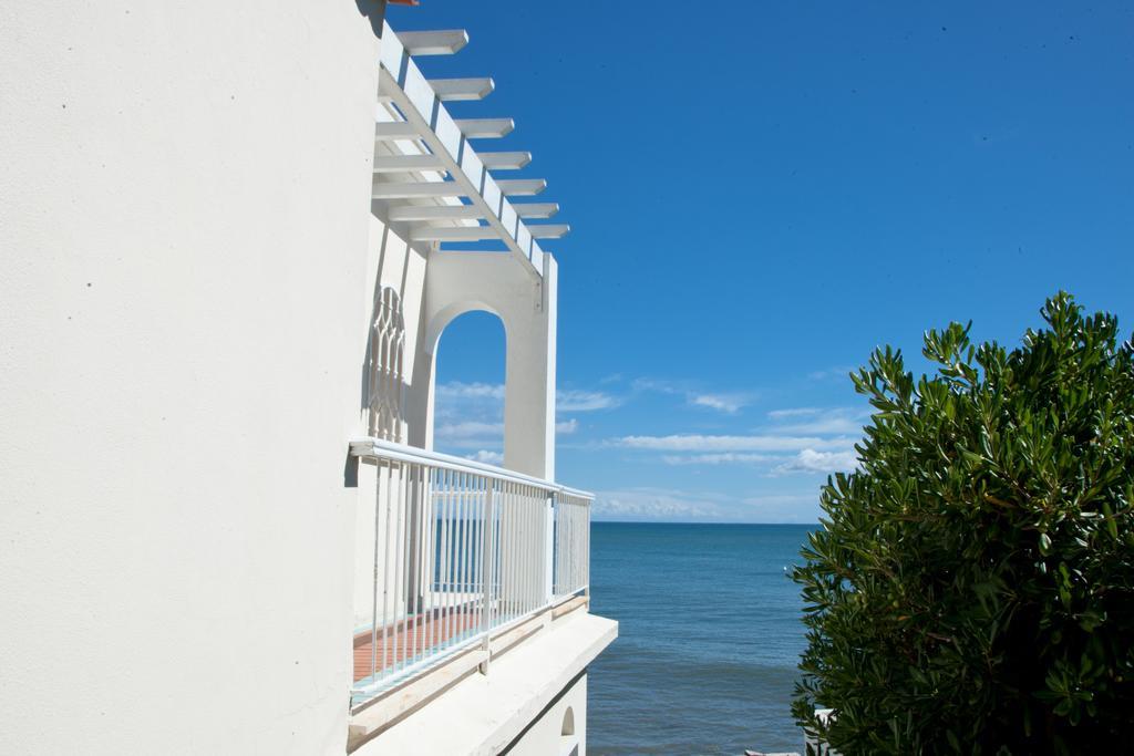 Hotel Ristorante Maga Circe San Felice Circeo Exterior foto